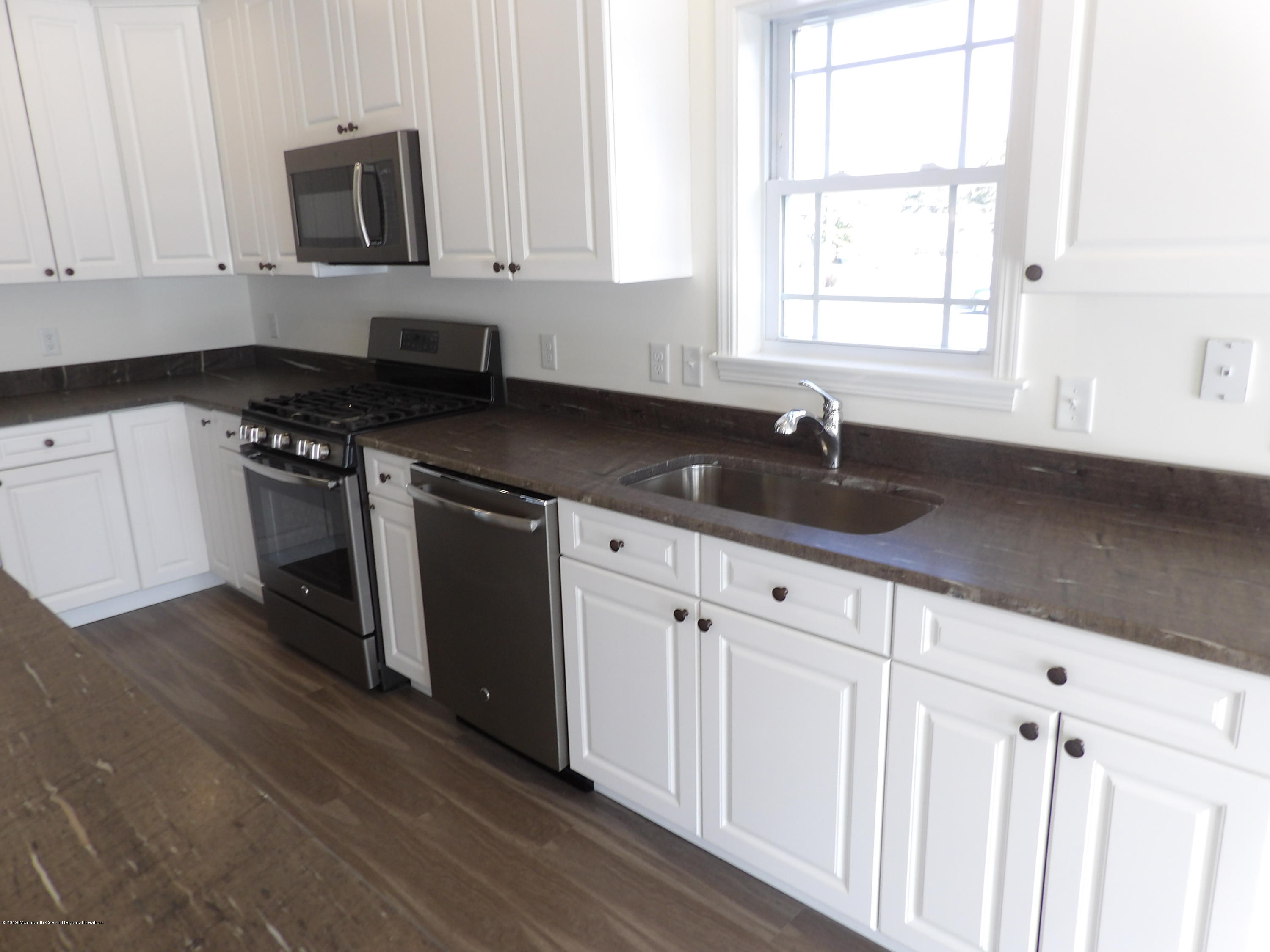 632 Drum Point Road Brick, NJ 08723 - Photo 21 of 55 100_6575