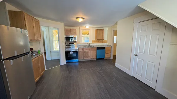 $2,499 | 61 B Chestnut Street, Rochester, NH 03867