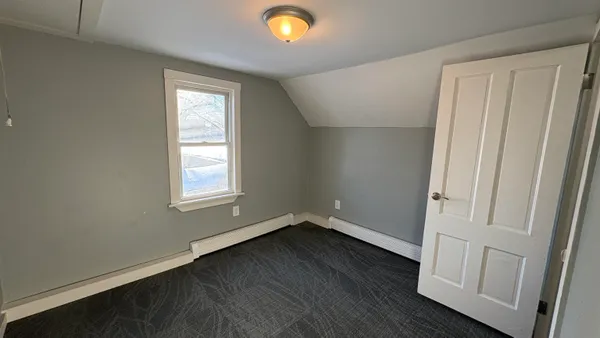 $2,499 | 61 B Chestnut Street, Rochester, NH 03867