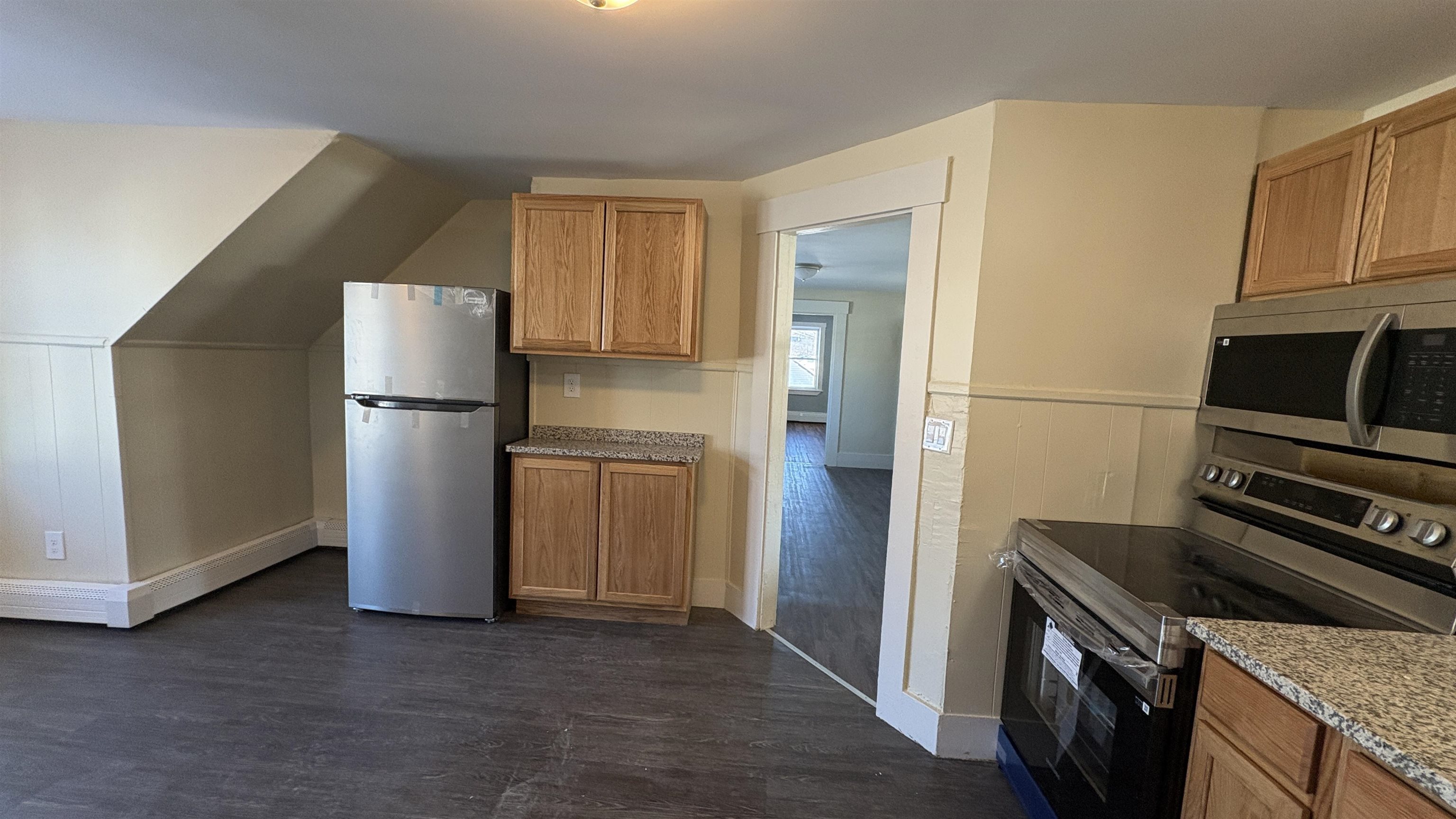 61 B Chestnut Street Rochester, NH 03867 - Photo 3 of 21