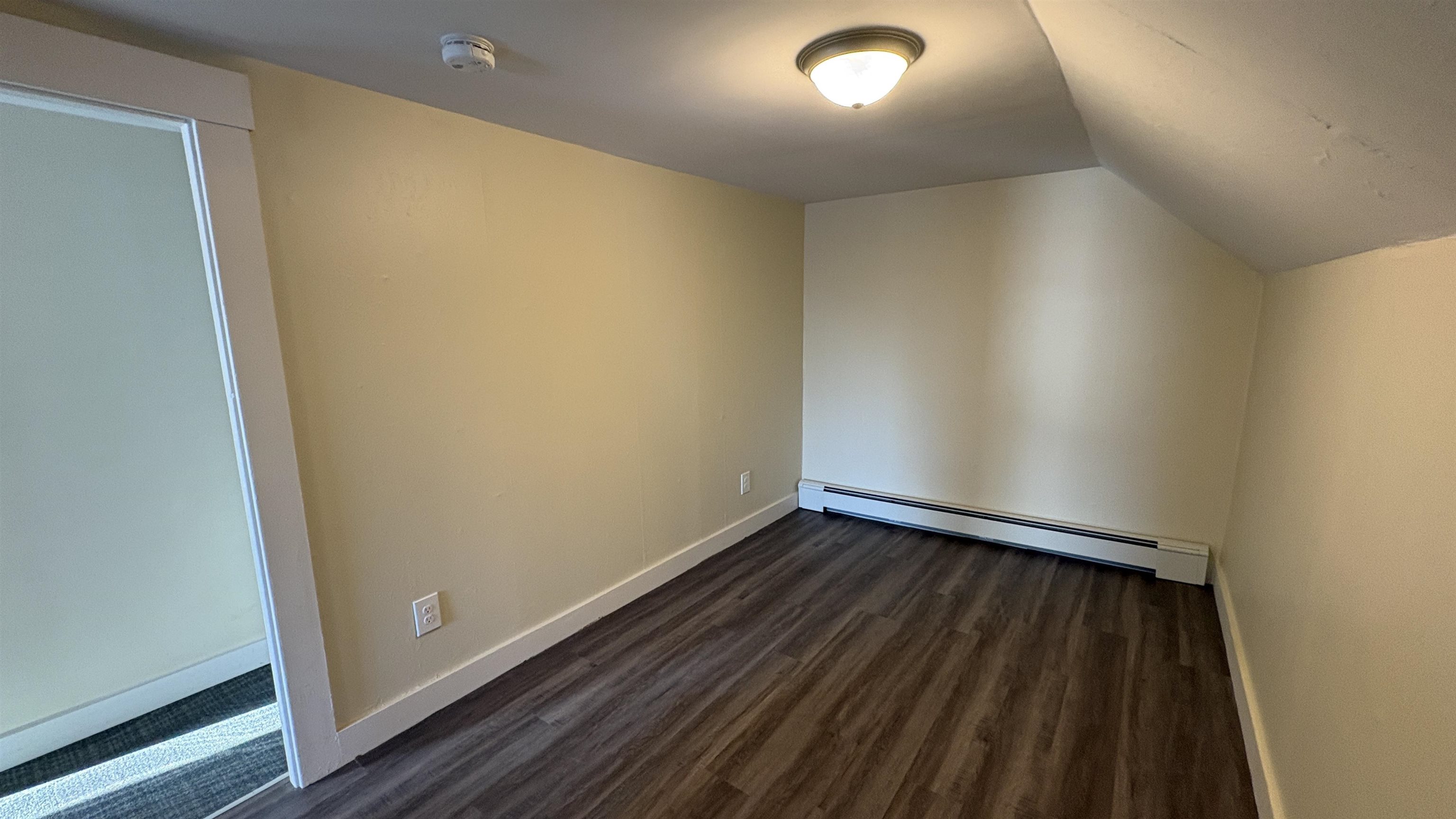 61 B Chestnut Street Rochester, NH 03867 - Photo 7 of 21
