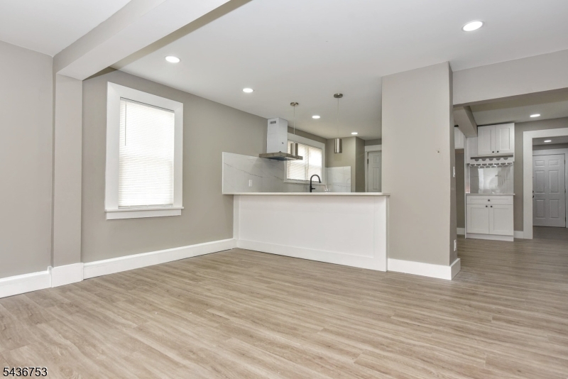 134 North 8th Street Paterson, NJ 07522 - Photo 4 of 19
