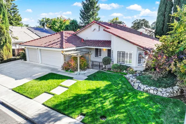 $749,999 | 524 Arlene Drive, Vacaville, CA 95688