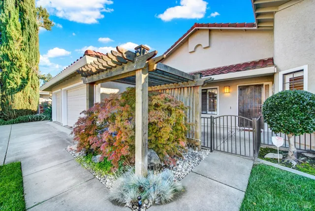 $749,999 | 524 Arlene Drive, Vacaville, CA 95688