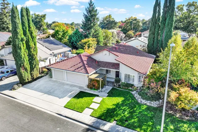 $749,999 | 524 Arlene Drive, Vacaville, CA 95688
