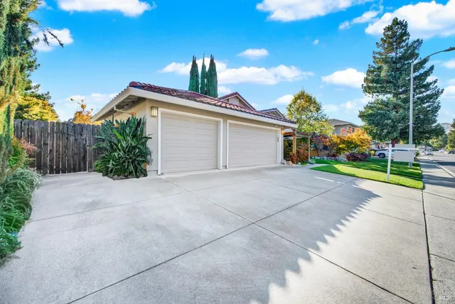 $749,999 | 524 Arlene Drive, Vacaville, CA 95688