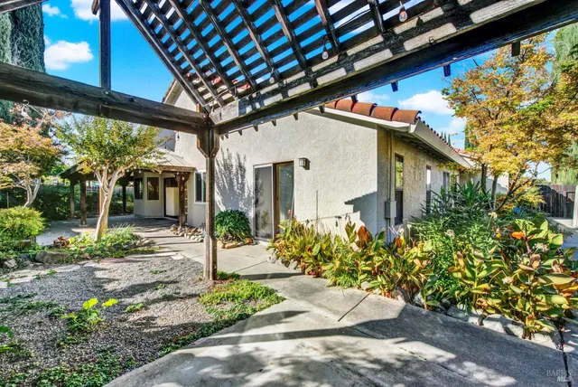 $749,999 | 524 Arlene Drive, Vacaville, CA 95688