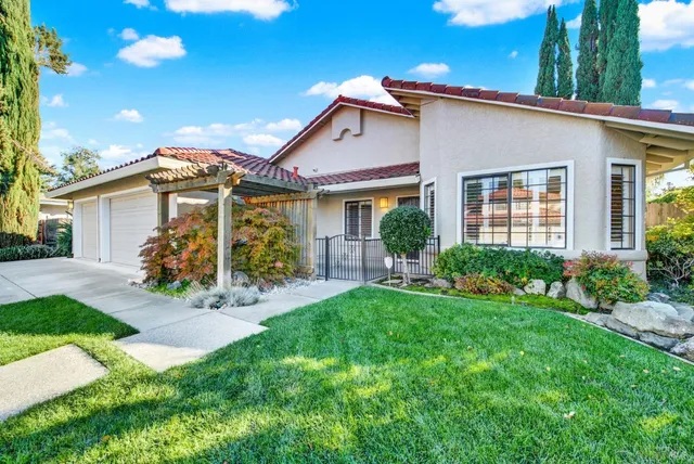 $749,999 | 524 Arlene Drive, Vacaville, CA 95688