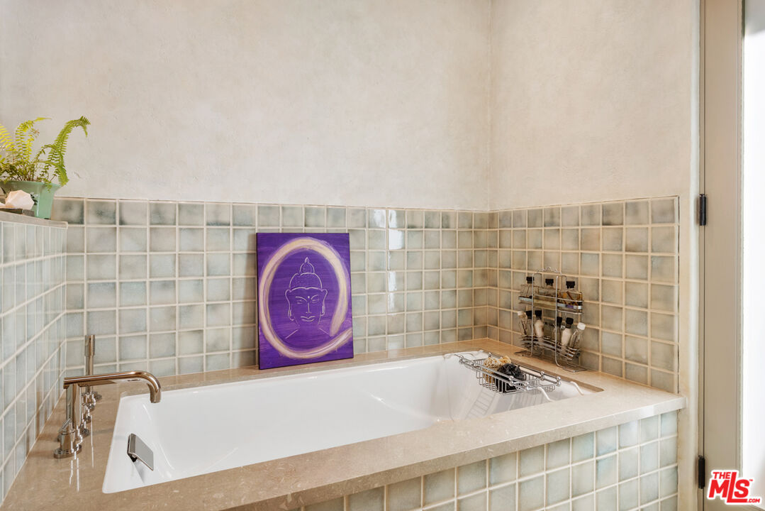635-637 Greenleaf Canyon Road Topanga, CA 90290 - Photo 23 of 52 a bathroom with a sink a toilet and shower
