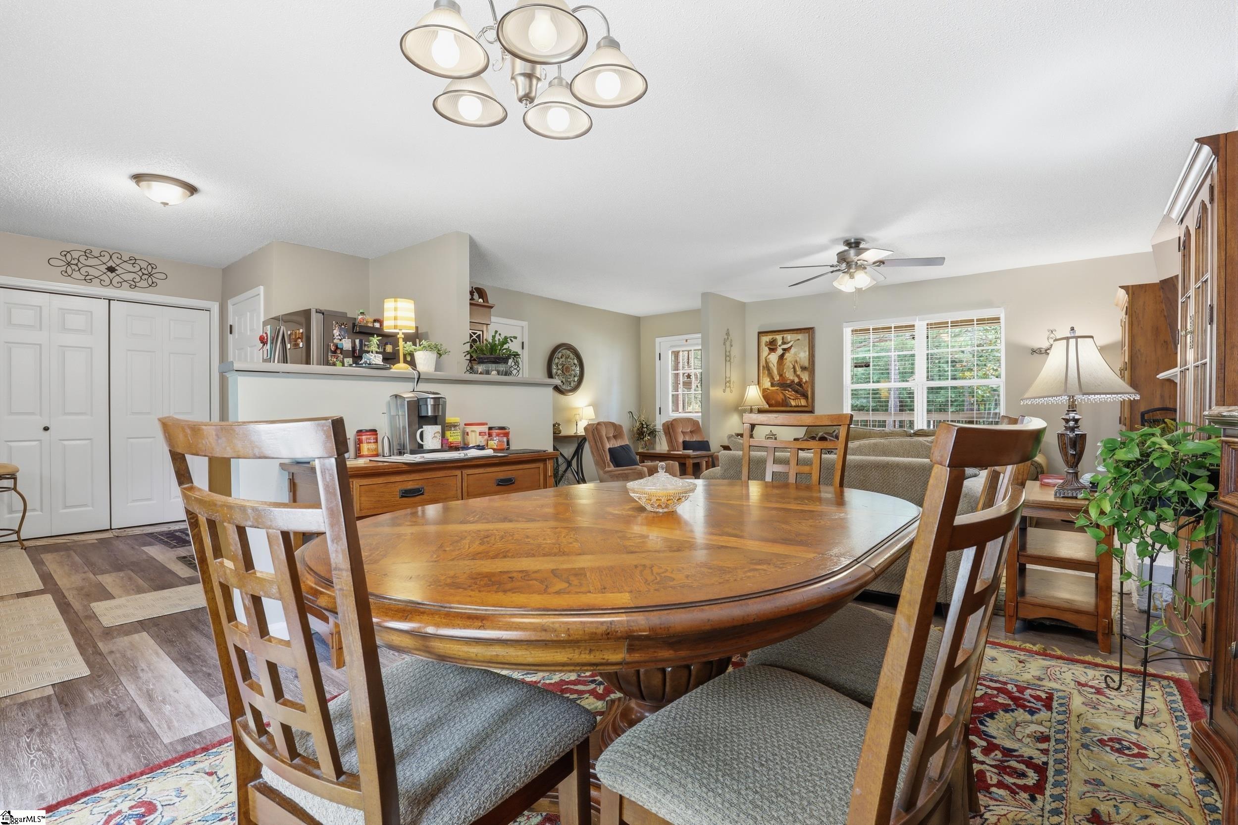 292 Carr Road Piedmont, SC 29673 - Photo 8 of 38