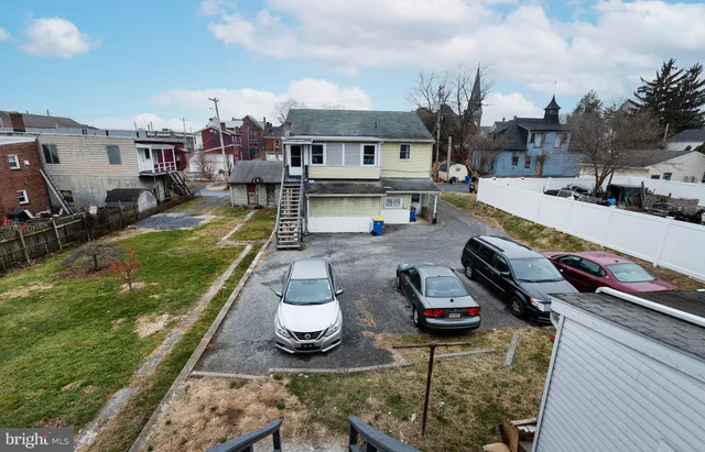 $1,400 | 21 North Pine Street, Unit B, Middletown, PA 17057