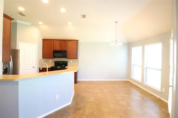 $2,280 | 416 Water Oak Street, Denton, TX 76209