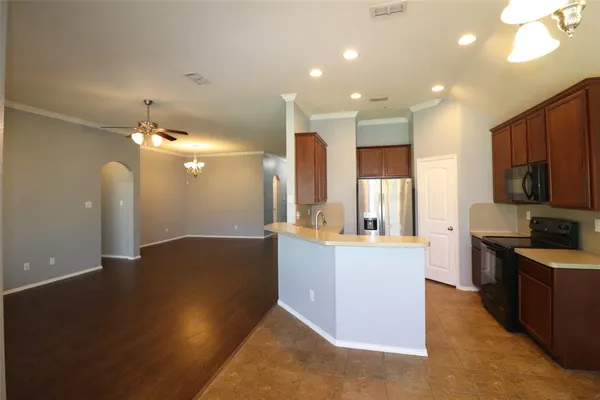 $2,280 | 416 Water Oak Street, Denton, TX 76209