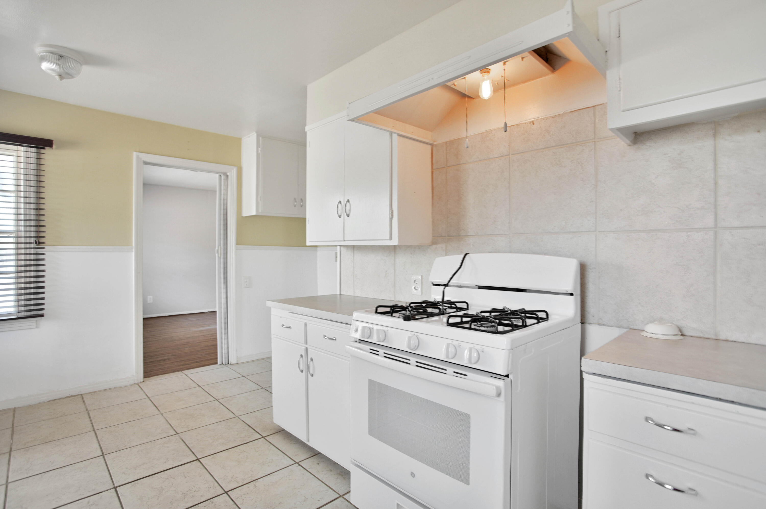 3501 26th Street Lubbock, TX 79410 - Photo 12 of 39 DSC_6320