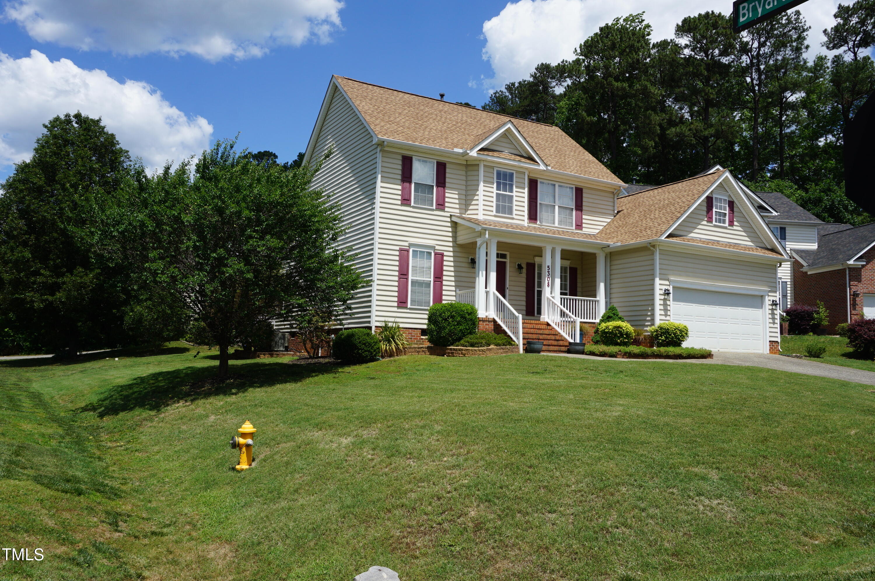 5308 Antebellum Road Raleigh, NC 27606 - Photo 1 of 52 DSC05298