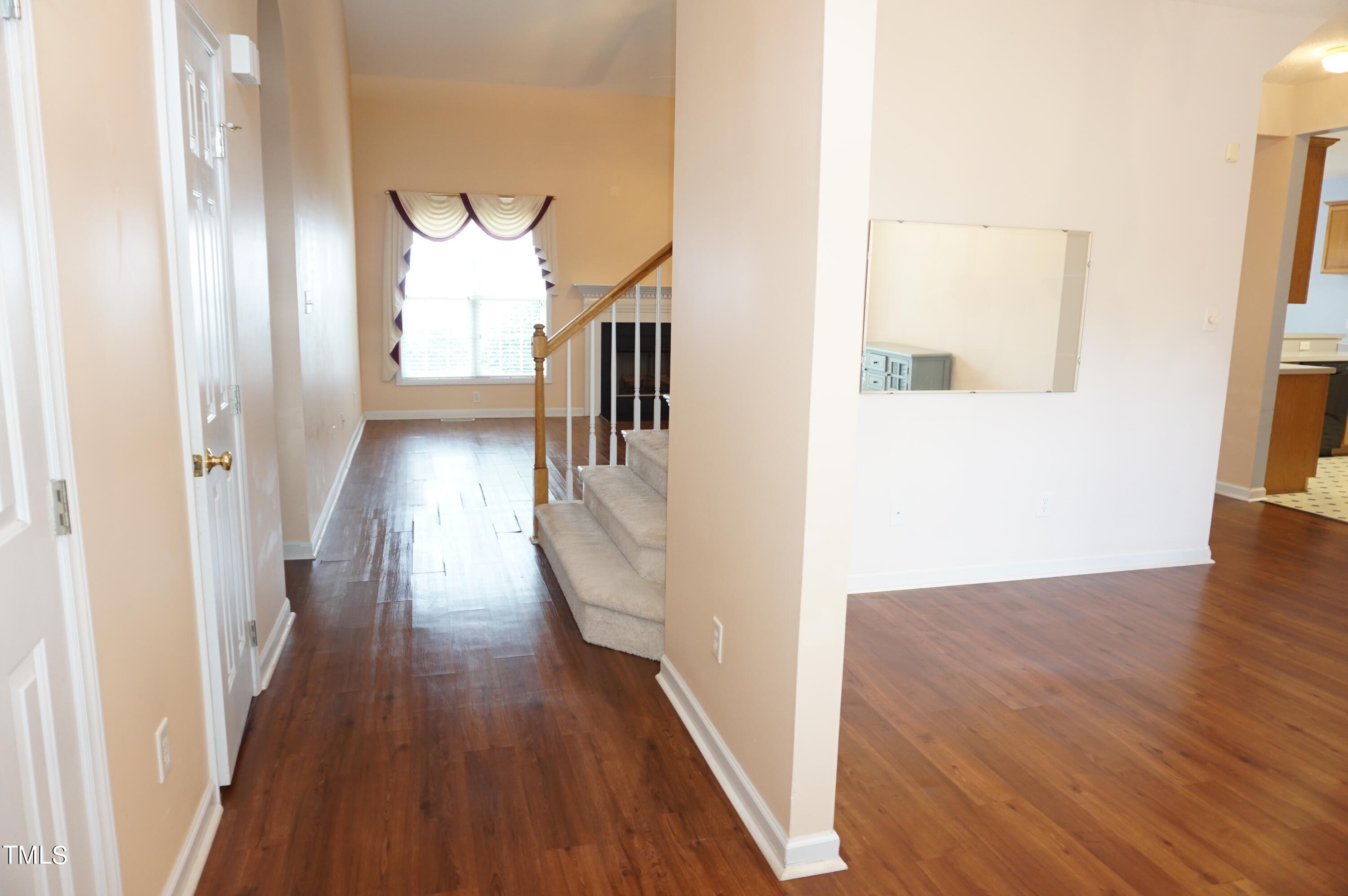 5308 Antebellum Road Raleigh, NC 27606 - Photo 11 of 52 DSC05217