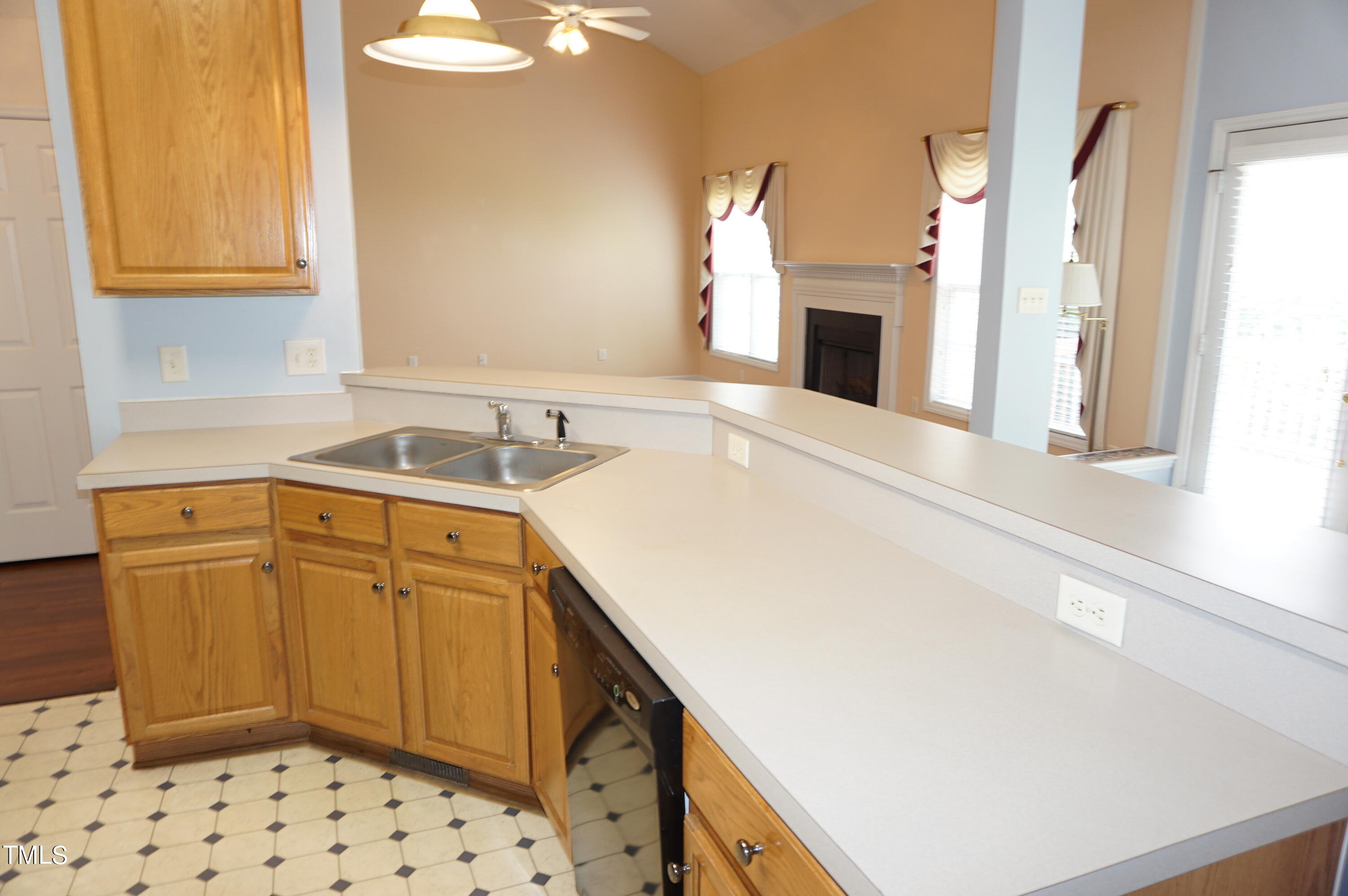 5308 Antebellum Road Raleigh, NC 27606 - Photo 23 of 52 DSC05243
