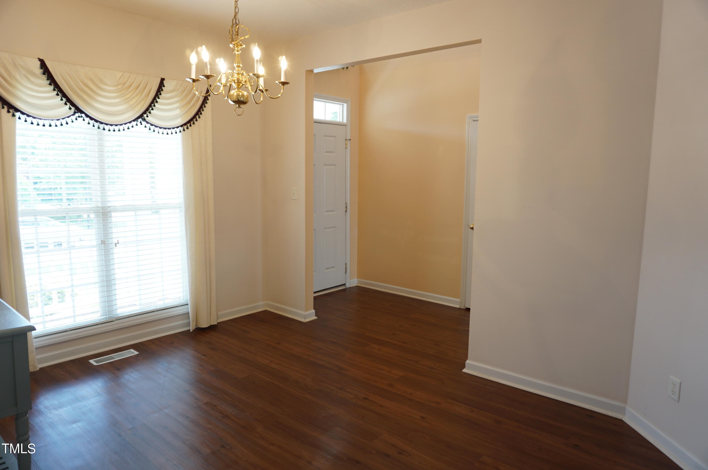 5308 Antebellum Road Raleigh, NC 27606 - Photo 27 of 52 DSC05261