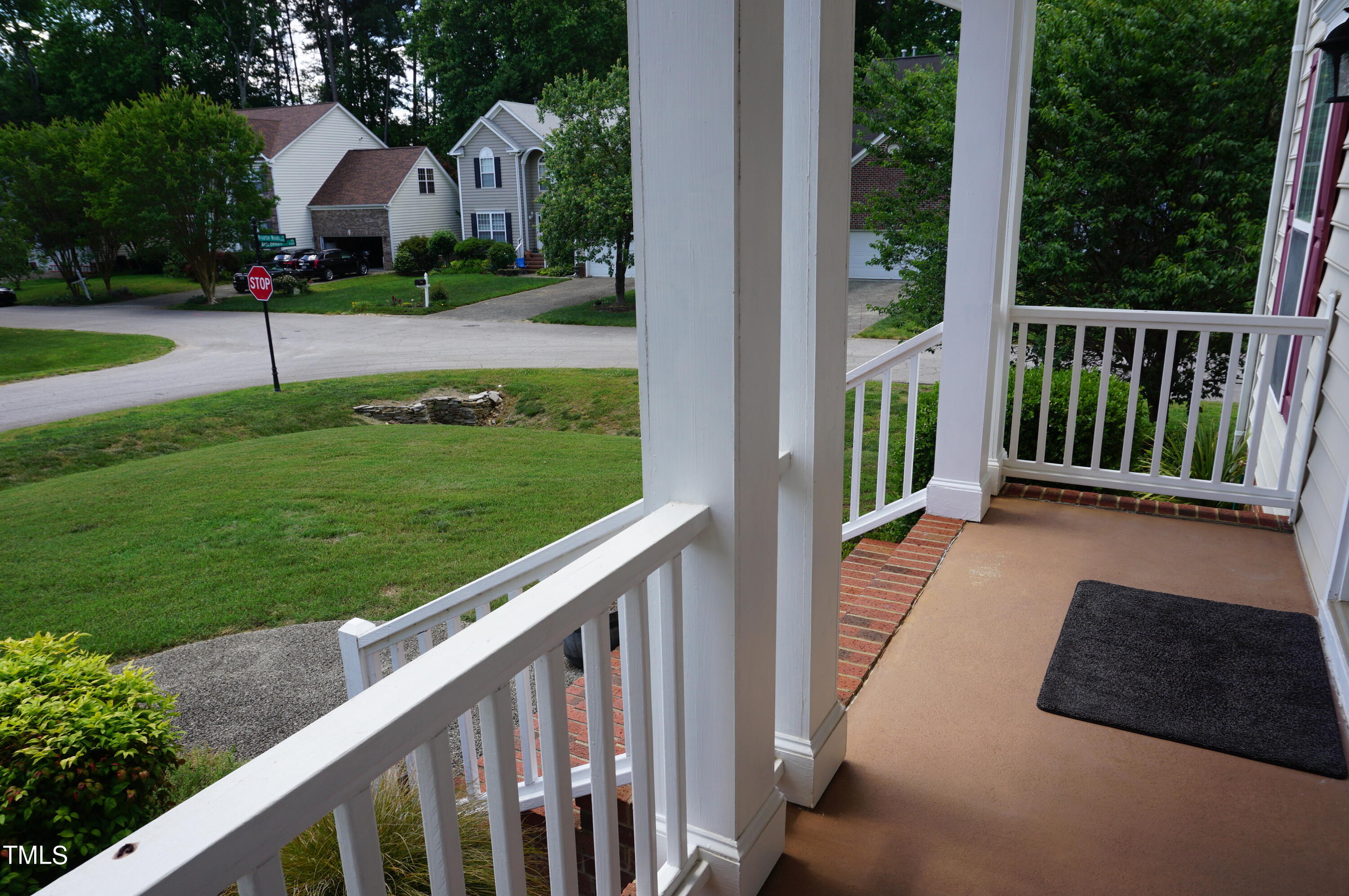 5308 Antebellum Road Raleigh, NC 27606 - Photo 6 of 52 DSC05208