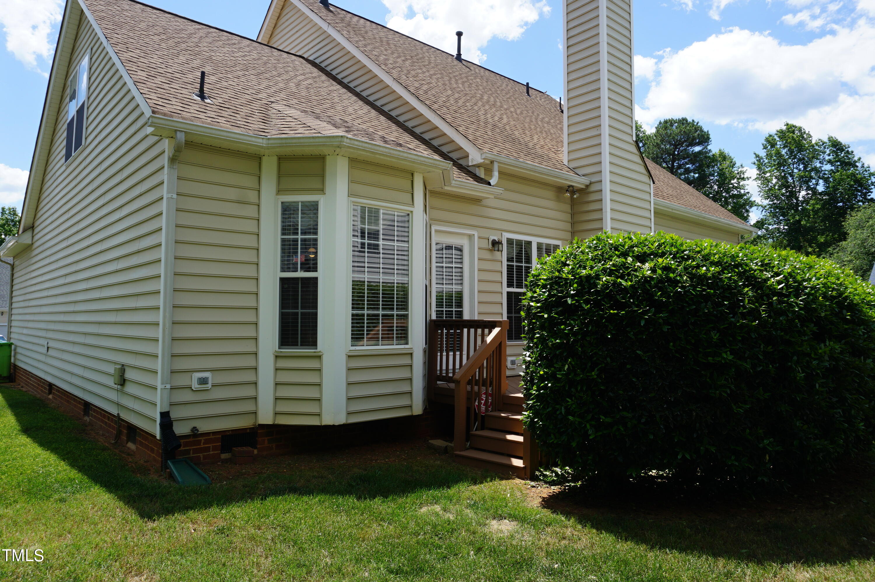5308 Antebellum Road Raleigh, NC 27606 - Photo 8 of 52 DSC05290