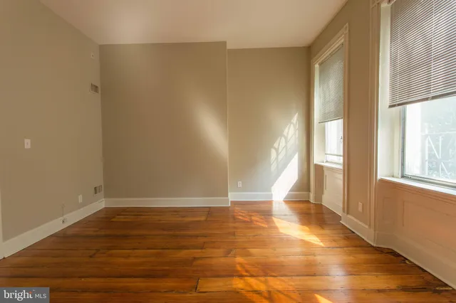 $1,945 | 727 Spruce Street, Unit 1B, Philadelphia, PA 19106