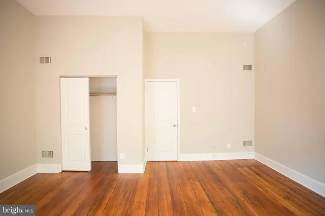 $1,945 | 727 Spruce Street, Unit 1B, Philadelphia, PA 19106