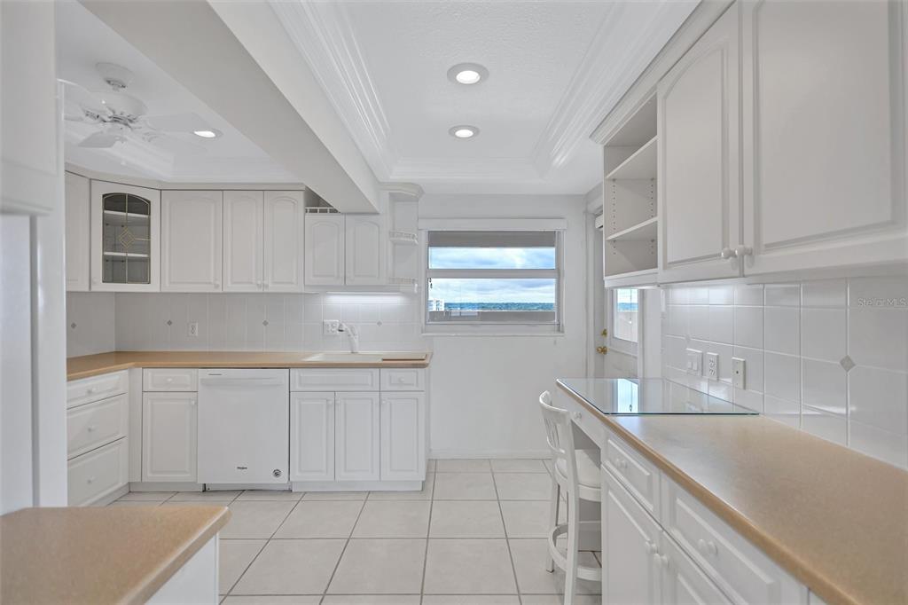 6140 Midnight Pass Road, Unit 904 Sarasota, FL 34242 - Photo 29 of 78