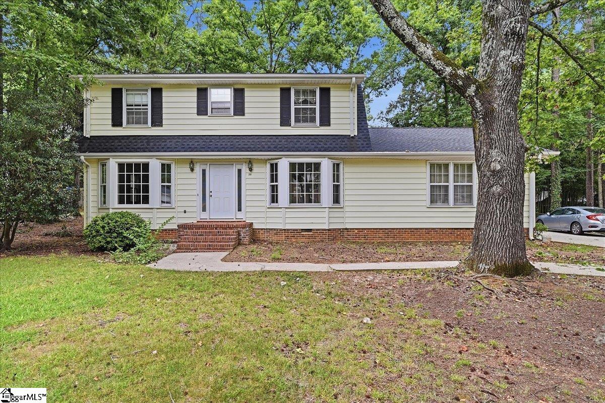 201 Crepe Myrtle Court Greenville, SC 29607 - Photo 1 of 36
