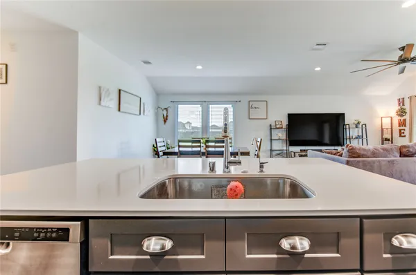 $2,400 | 403 Rain Water Lane, Baytown, TX 77523