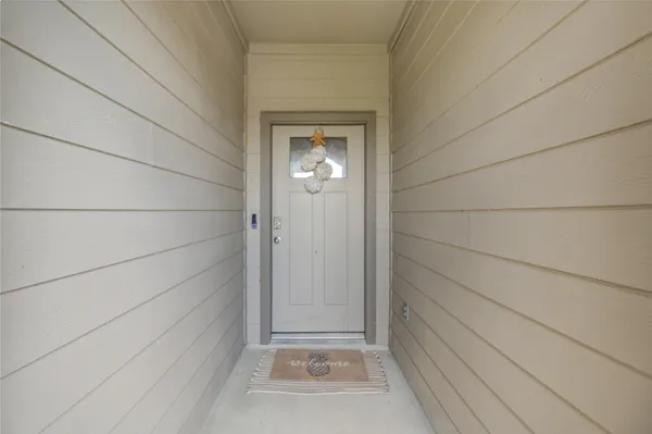 $2,400 | 403 Rain Water Lane, Baytown, TX 77523