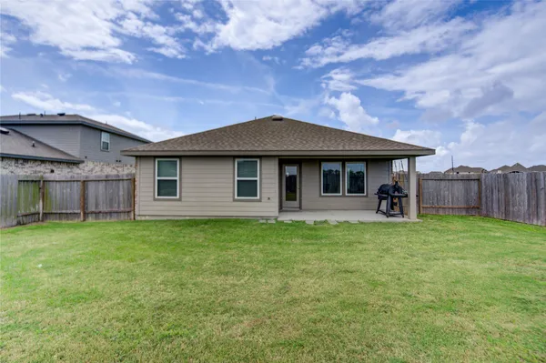 $2,400 | 403 Rain Water Lane, Baytown, TX 77523