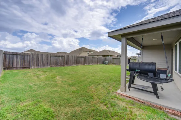 $2,400 | 403 Rain Water Lane, Baytown, TX 77523