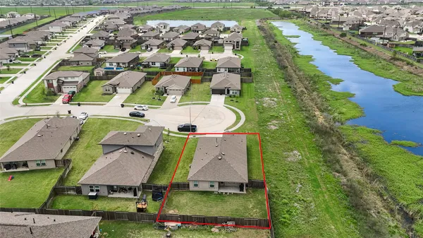$2,400 | 403 Rain Water Lane, Baytown, TX 77523