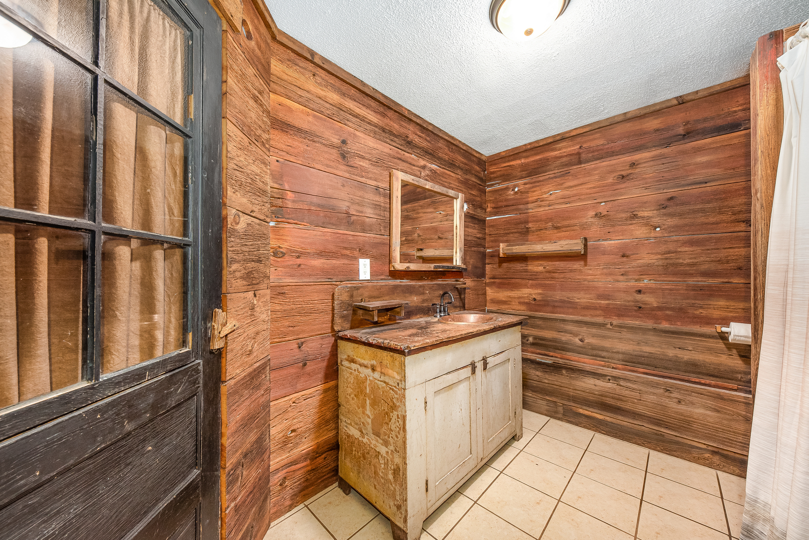 106 Round House Street Braidwood, IL 60408 - Photo 12 of 27 a kitchen with stove cabinets and utility room