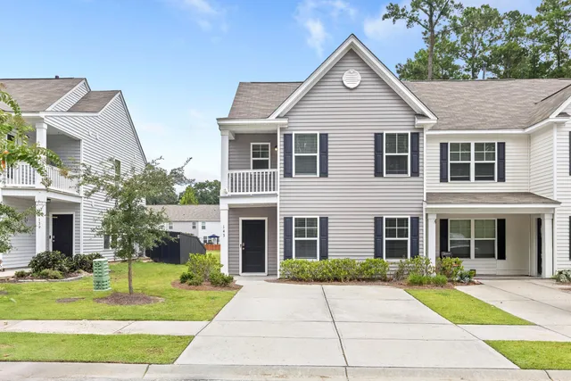 $293,900 | 143 Spencer Circle, Summerville, SC 29485