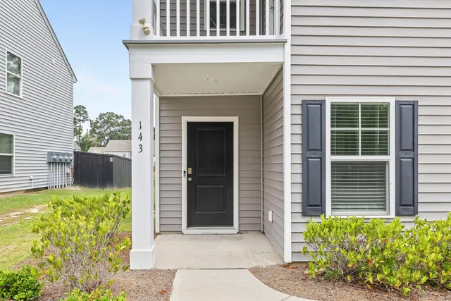$293,900 | 143 Spencer Circle, Summerville, SC 29485
