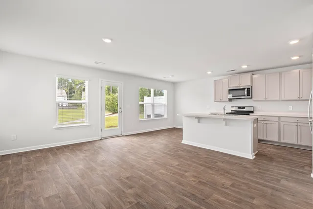 $293,900 | 143 Spencer Circle, Summerville, SC 29485