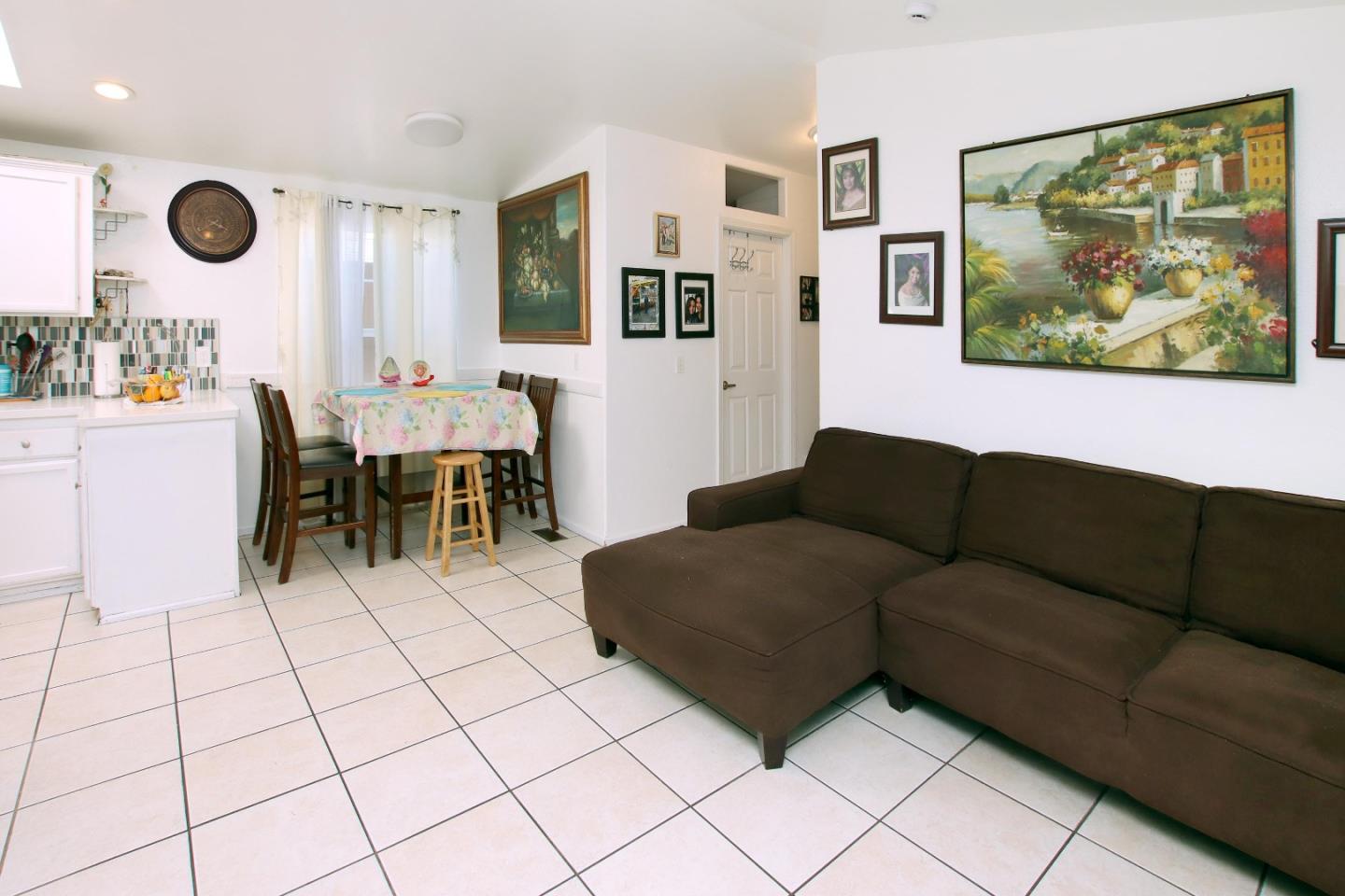 999 Soquel San Jose Road, Unit 81 Soquel, CA 95073 - Photo 5 of 17 a living room with furniture and wooden floor