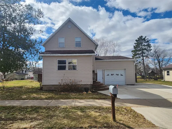 $225,000 | 627 Gilman Street, Stanley, WI 54768