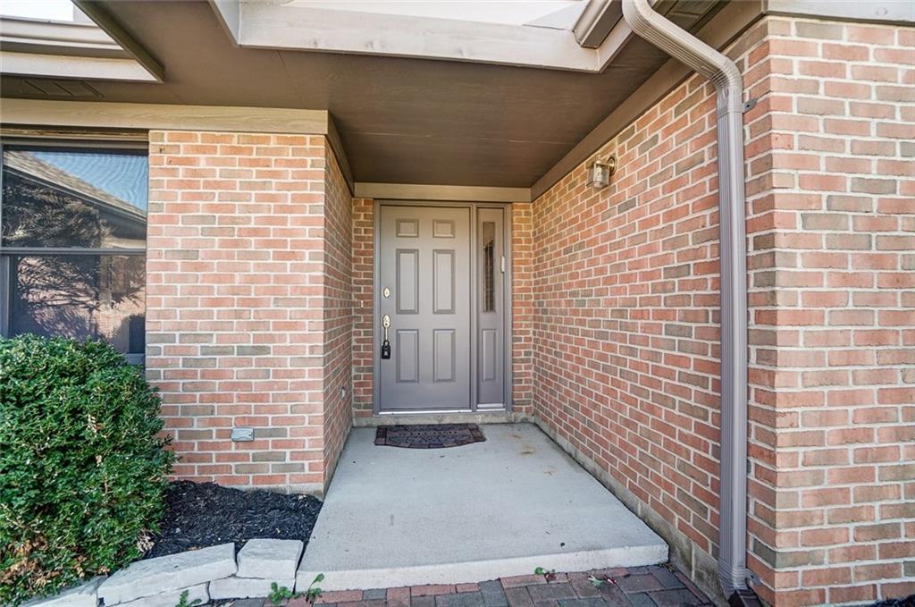 7881 Kings Ridge Circle Fairborn, OH 45324 - Photo 4 of 44