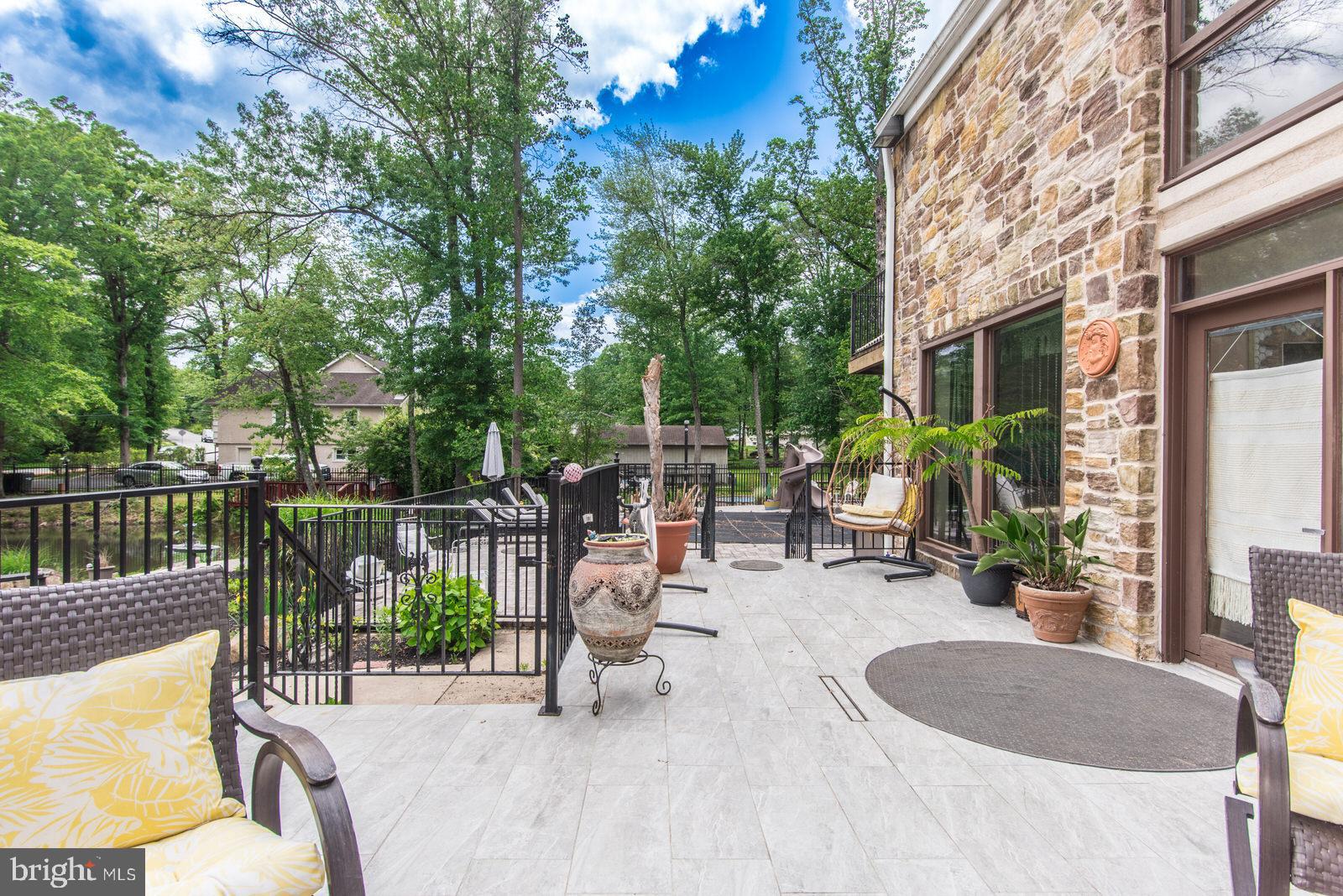 2500 Edge Hill Road Willow Grove, PA 19090 - Photo 11 of 110