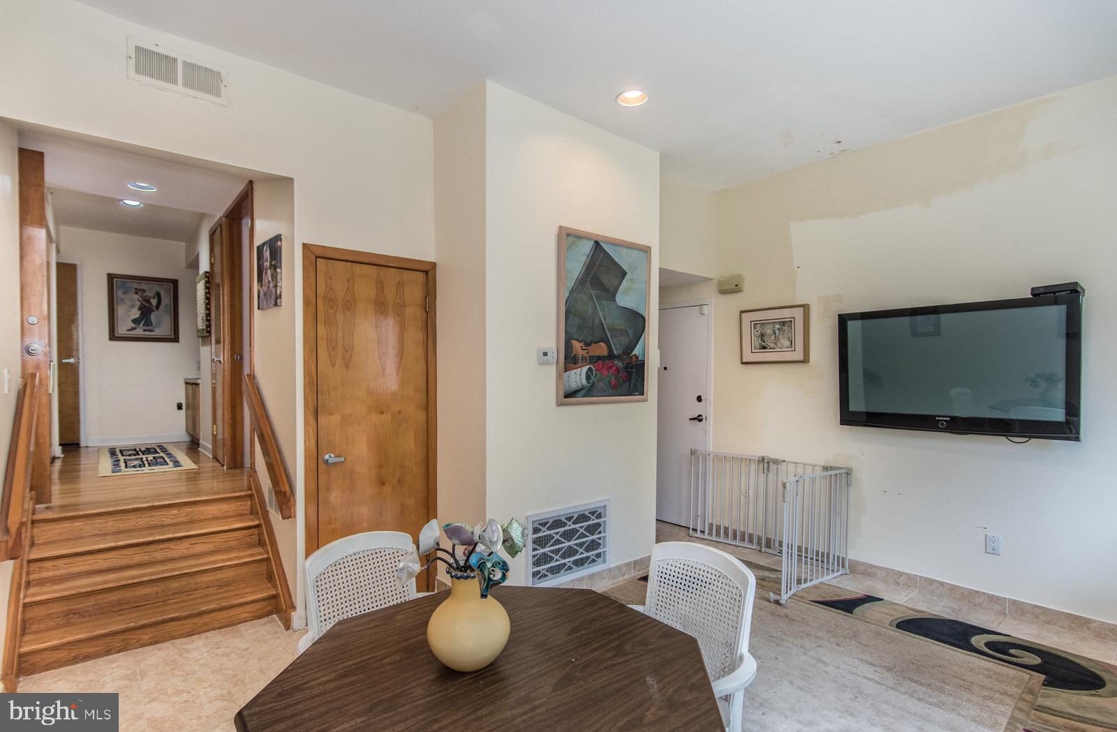 2500 Edge Hill Road Willow Grove, PA 19090 - Photo 40 of 110 Possible In-Law Suite