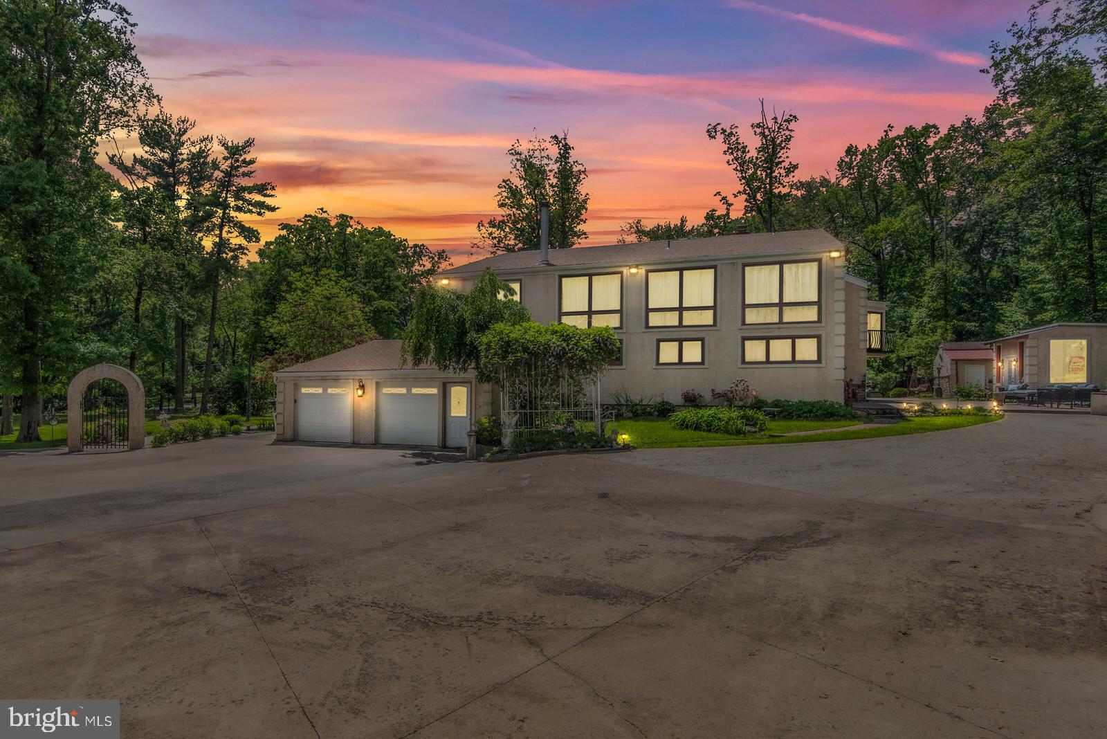 2500 Edge Hill Road Willow Grove, PA 19090 - Photo 4 of 110