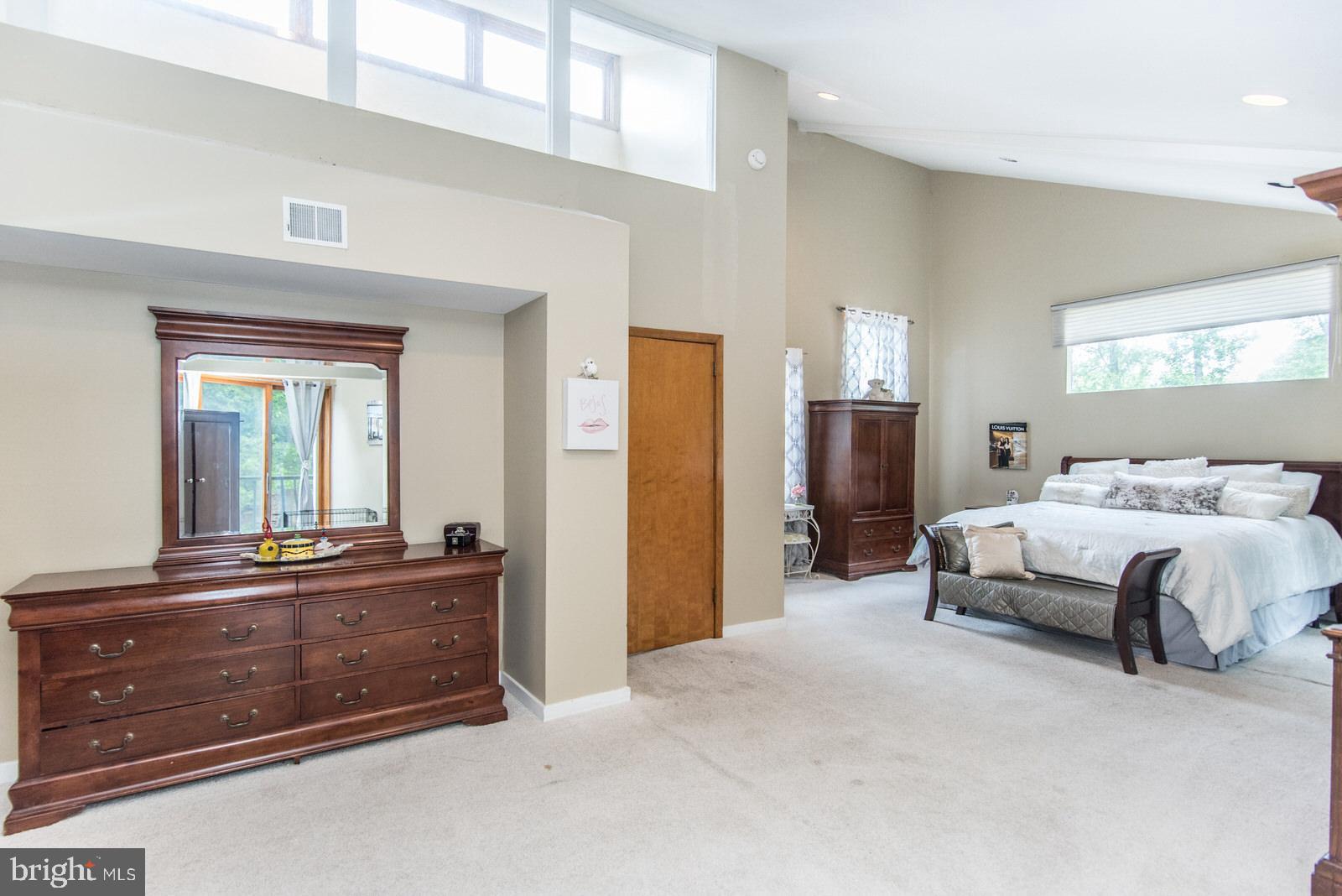2500 Edge Hill Road Willow Grove, PA 19090 - Photo 52 of 110 Primary Bedroom (3rd of 7)