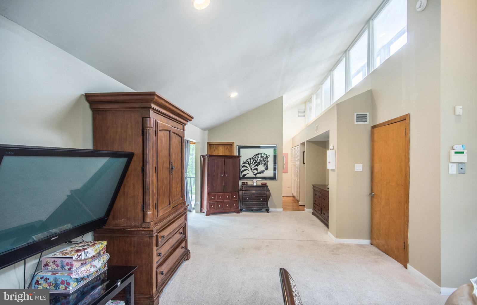 2500 Edge Hill Road Willow Grove, PA 19090 - Photo 54 of 110 Primary Bedroom (3rd of 7)