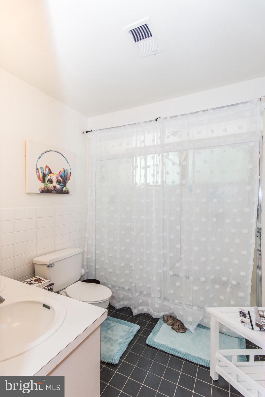 2500 Edge Hill Road Willow Grove, PA 19090 - Photo 77 of 110 Full Bathroom #4 of 6