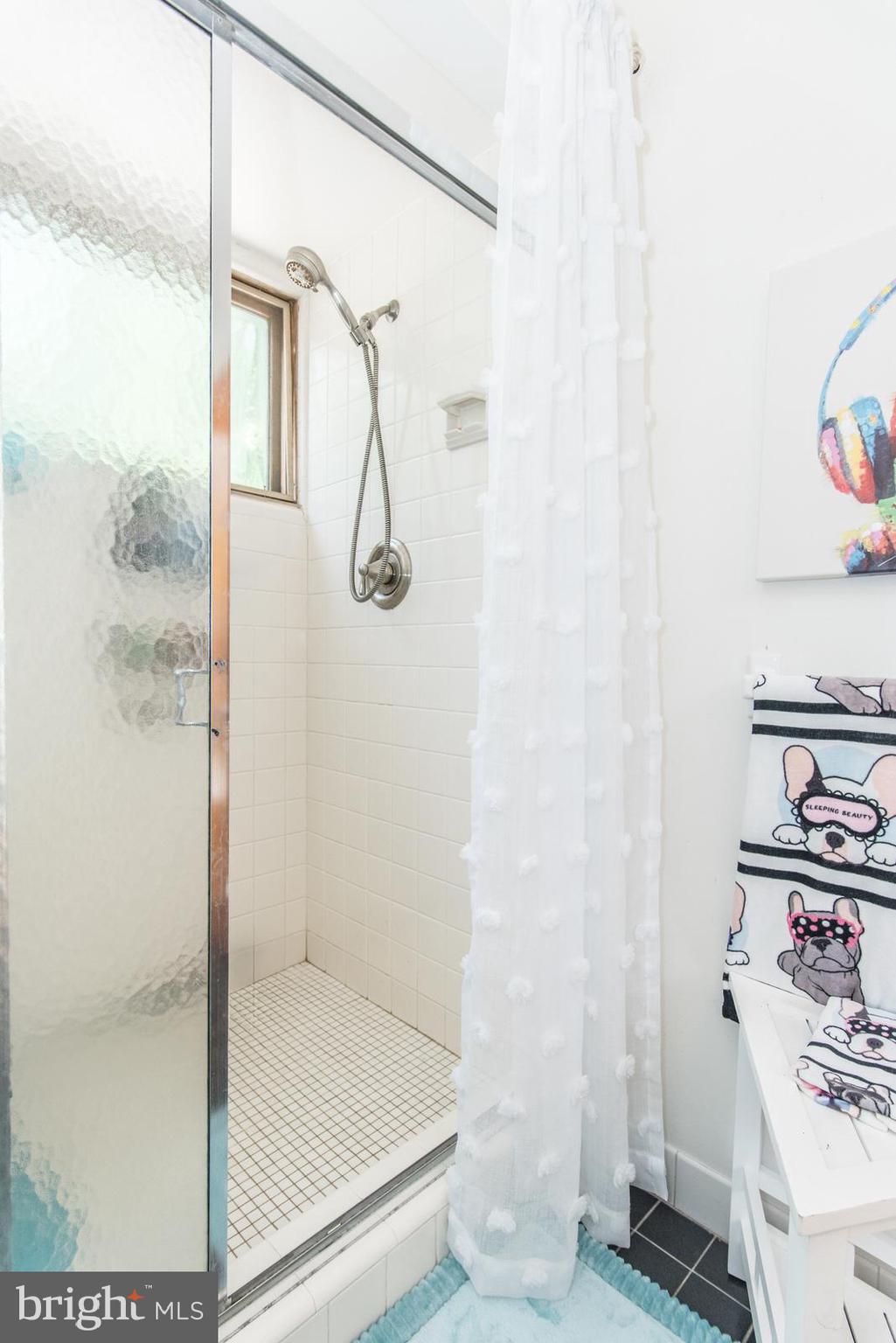 2500 Edge Hill Road Willow Grove, PA 19090 - Photo 80 of 110 Full Bathroom #4 of 6