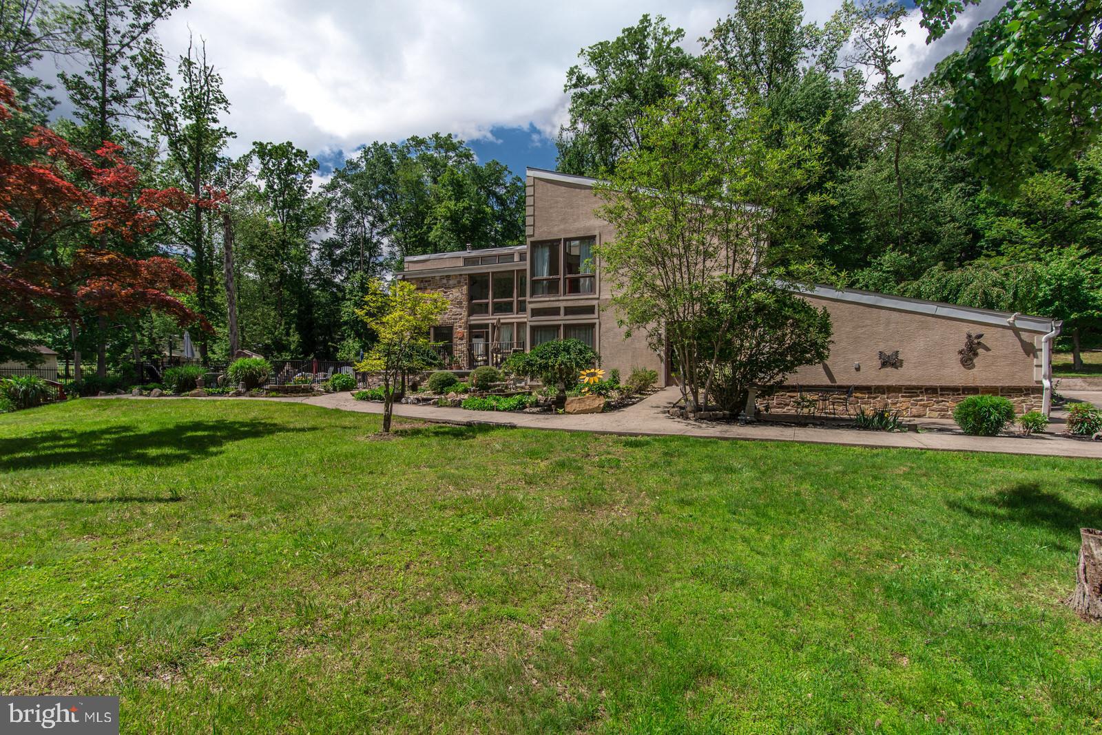 2500 Edge Hill Road Willow Grove, PA 19090 - Photo 9 of 110