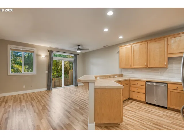 $425,000 | 9530 Southwest Lodestone Drive, Beaverton, OR 97007