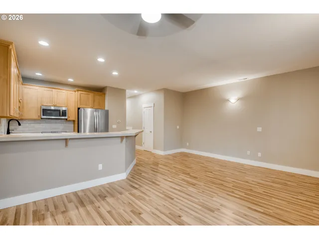 $425,000 | 9530 Southwest Lodestone Drive, Beaverton, OR 97007